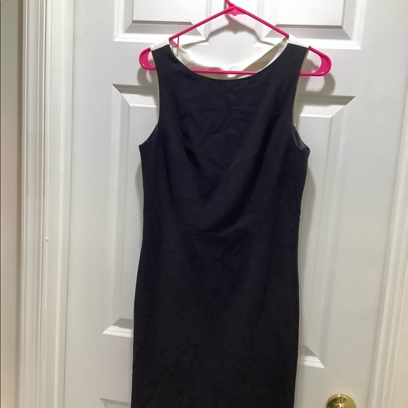 Color-block Dress - Picture 3 of 5